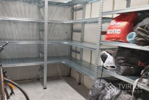 Cinkuoto plieno stelažai buičiai